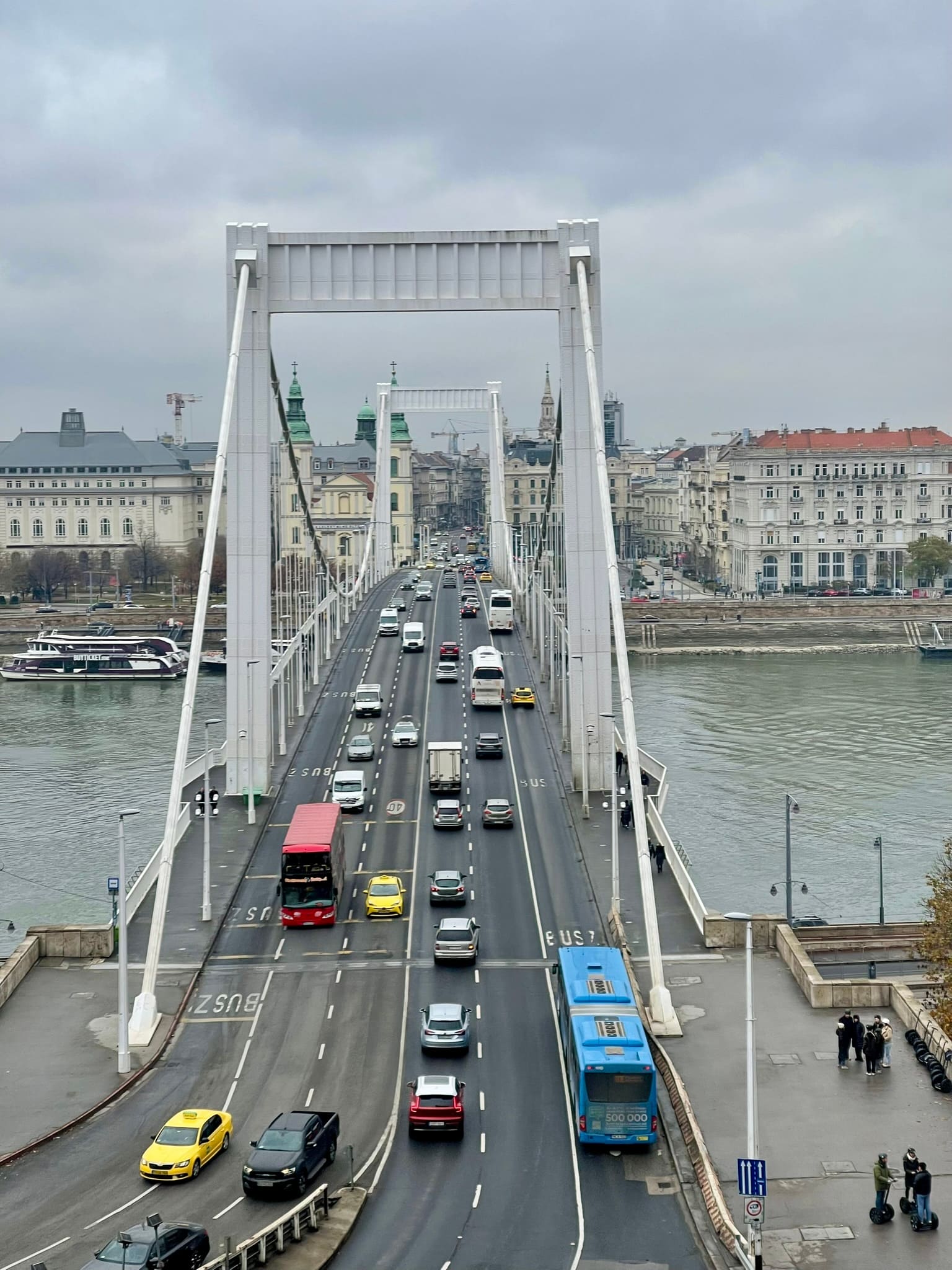 Erzsébet Bridge
