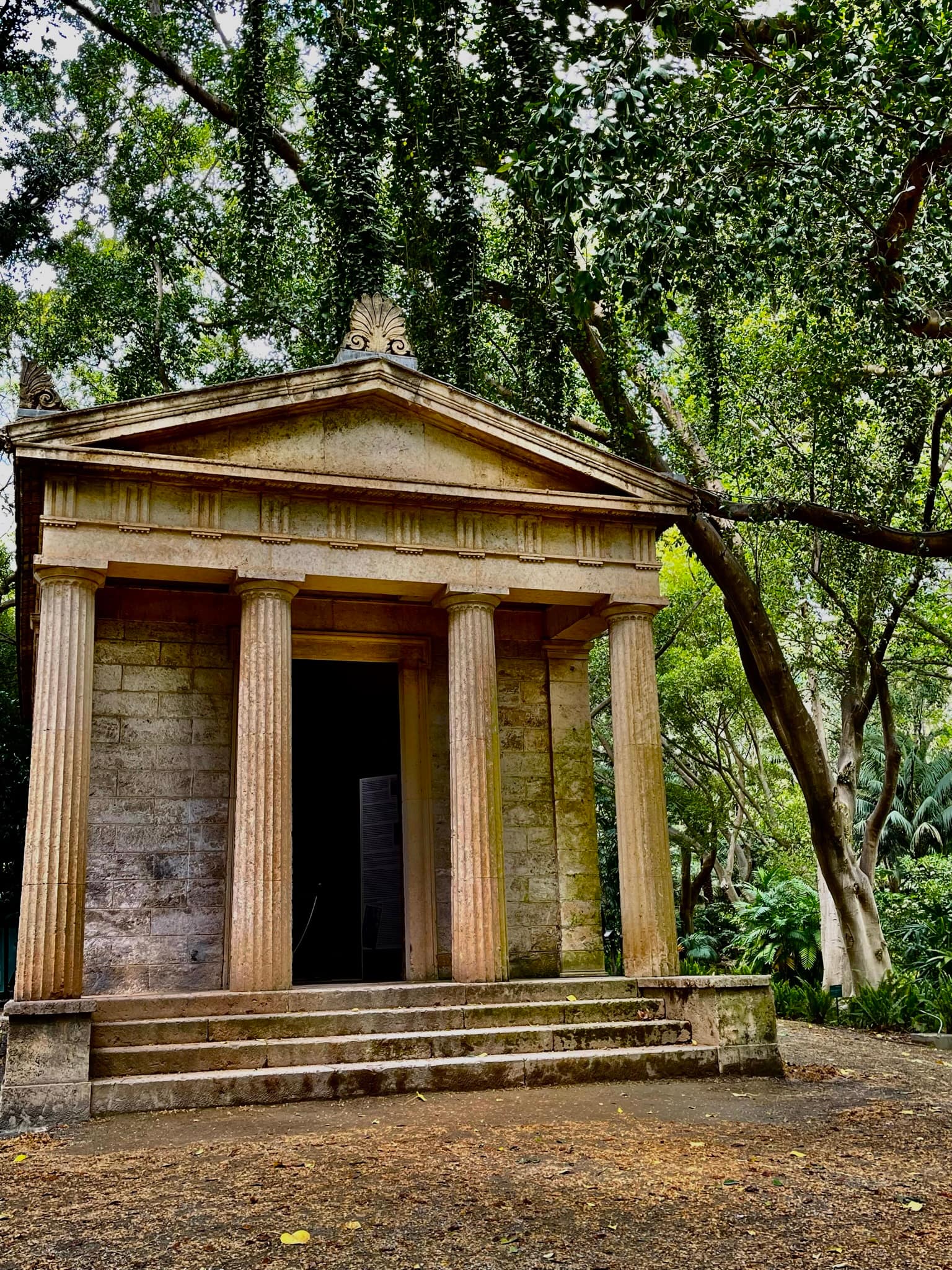Jardín Botánico-Histórico La Concepción Jardín Botánico-Histórico La Concepción